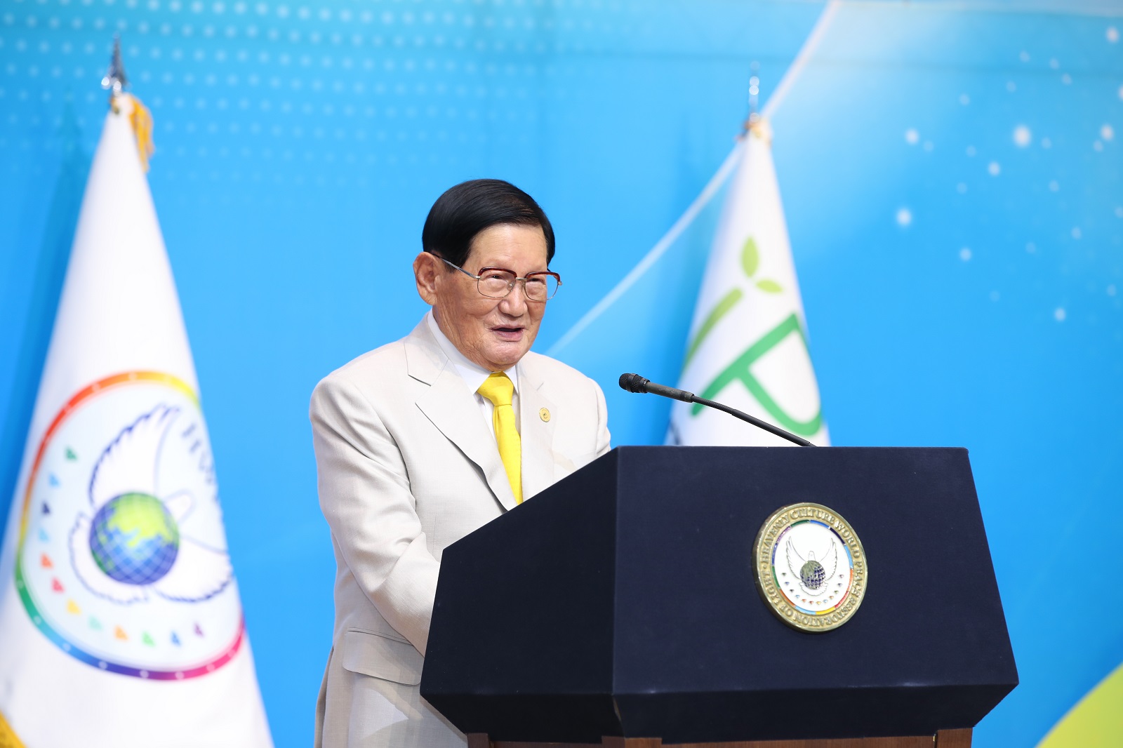 HWPL, 11ֳ ȭȸ ֡ ۷ι 800 ڸ