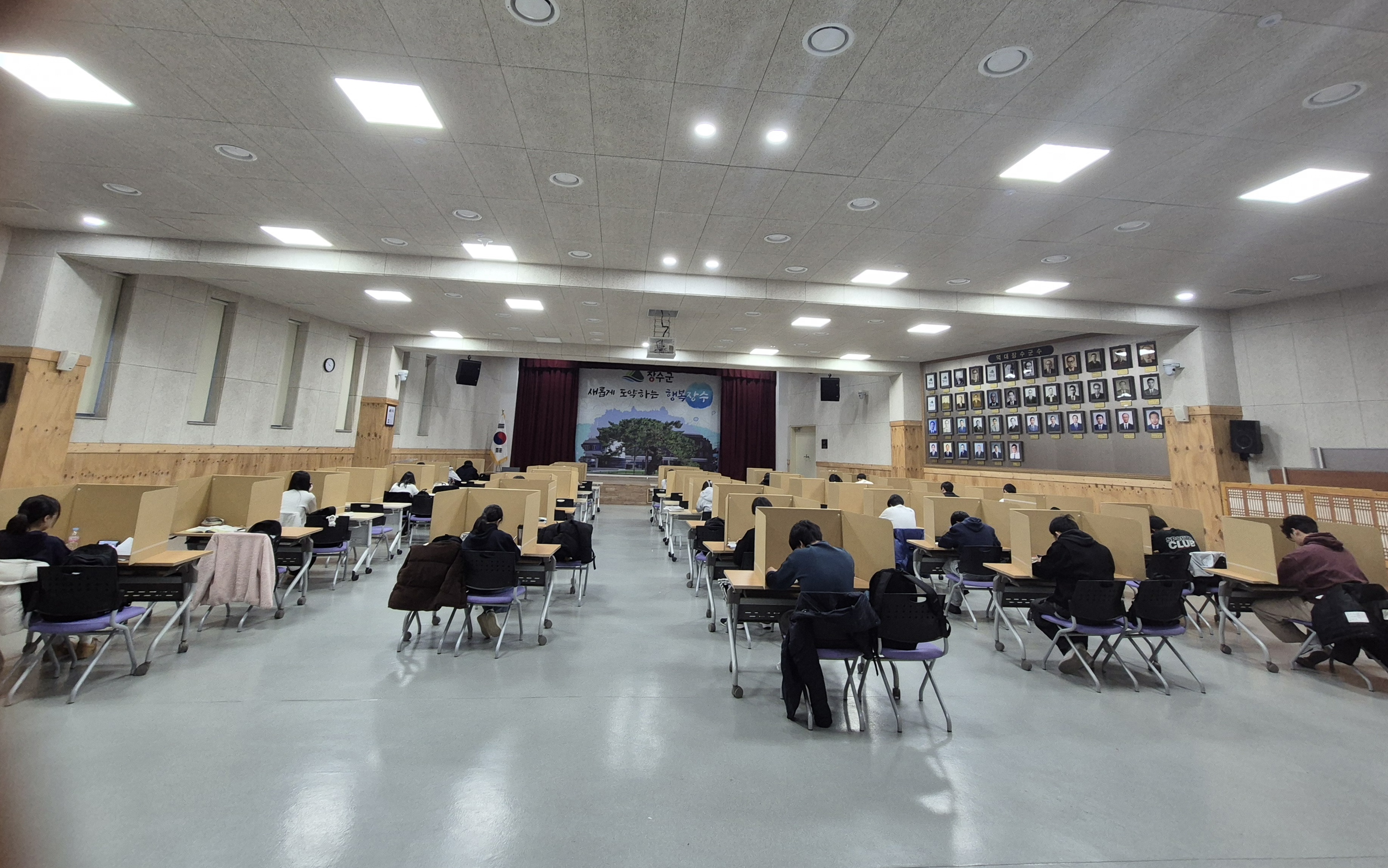 ()ⱳ, 2б ⸻  ͵ķ 