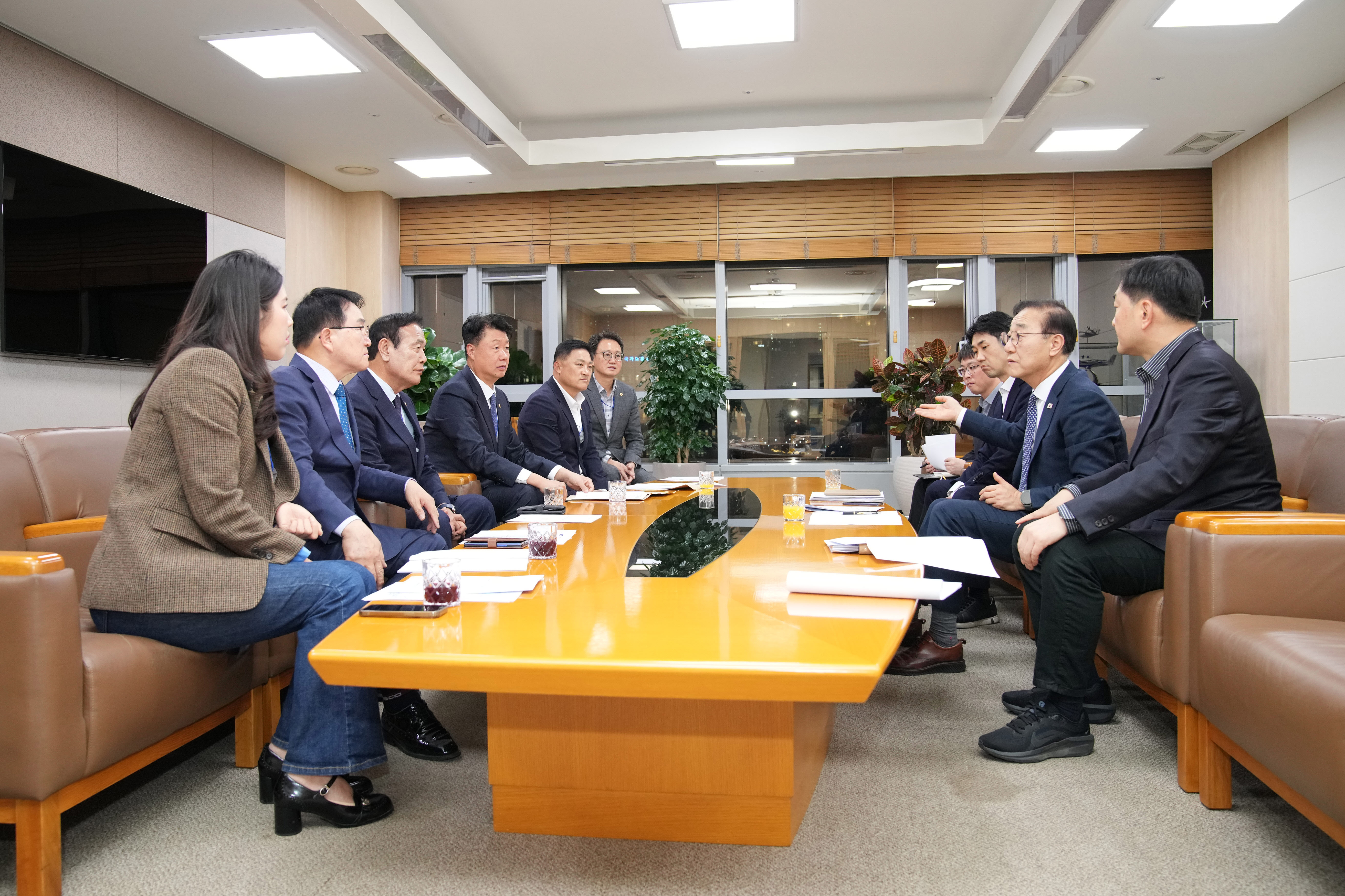 Ưġȸ, ؾö,  5 ö ȹ ű  ݿ û