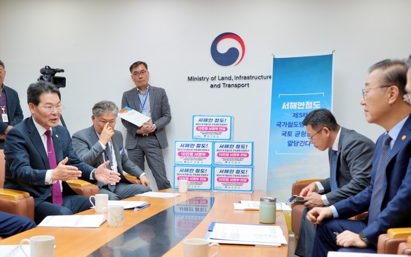 ξȱ, ȣ ̷  츱 'ؾ ö ö ݿ' 